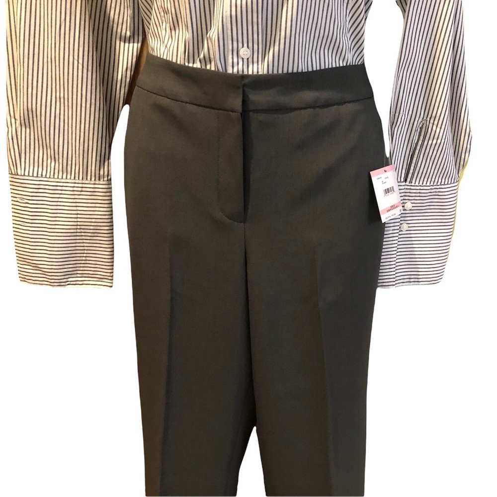 Kasper Crepe Slim Cut Pants. Charcoal. Size 10 NWT - Picture 2 of 3